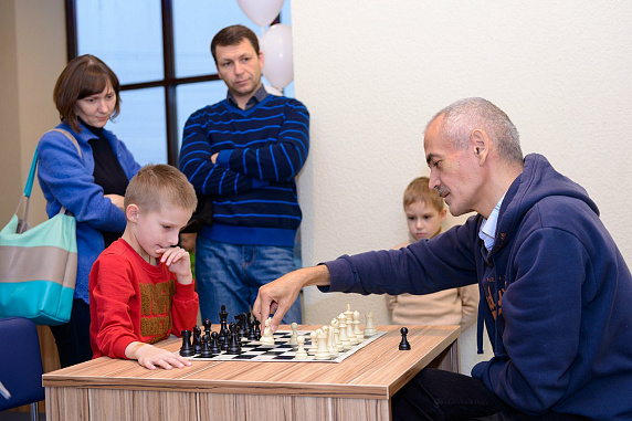 Шахматный вебинар международного гроссмейстера Марата Макарова "Позиционная игра. Открытые линии."