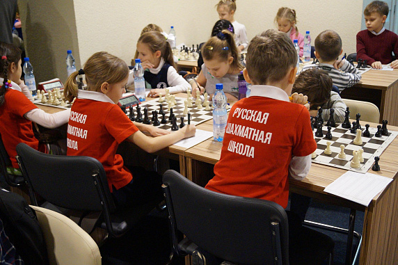 Спортивные школы сыграли в шахматы